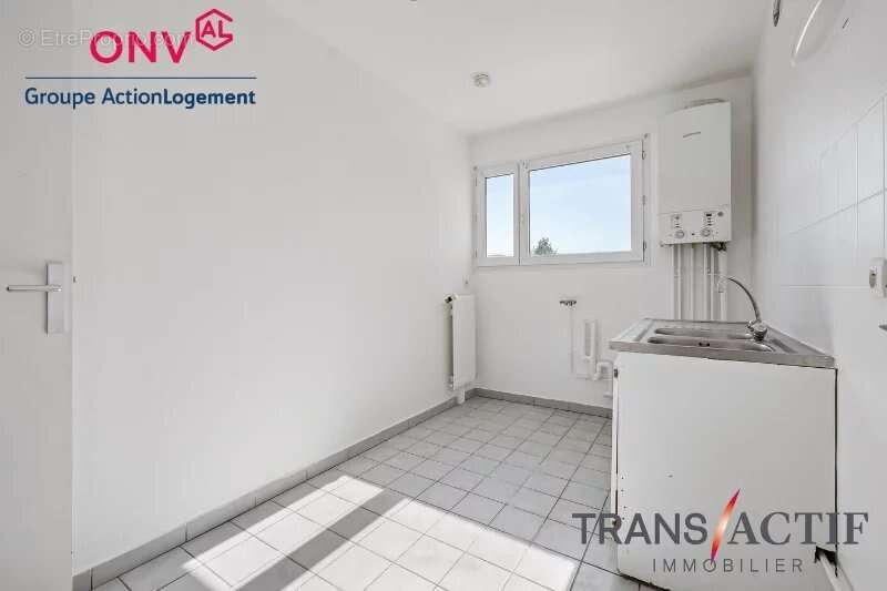 Appartement à SAINT-CYR-L'ECOLE