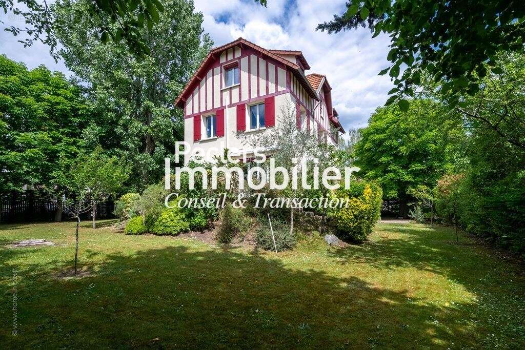 Maison à RUEIL-MALMAISON