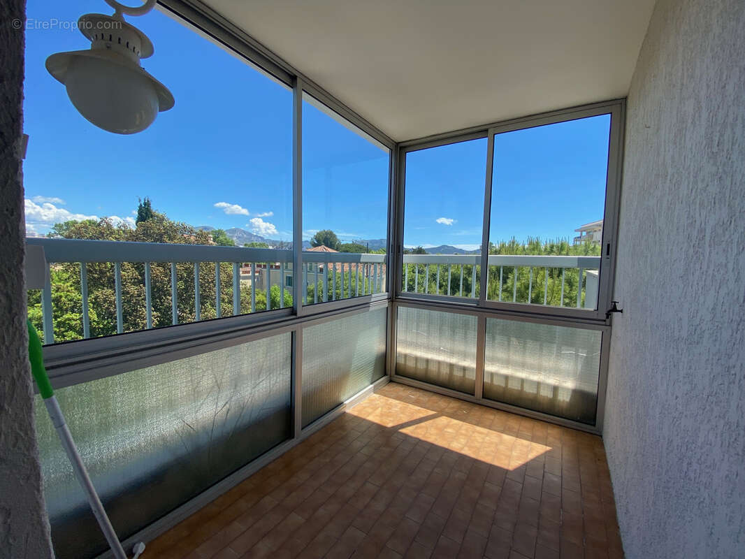 Appartement à MARSEILLE-8E