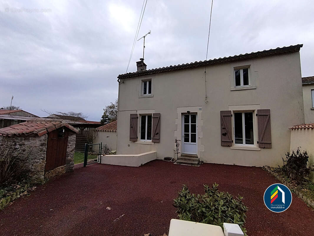 Maison à SAINT-GERMAIN-DE-PRINCAY