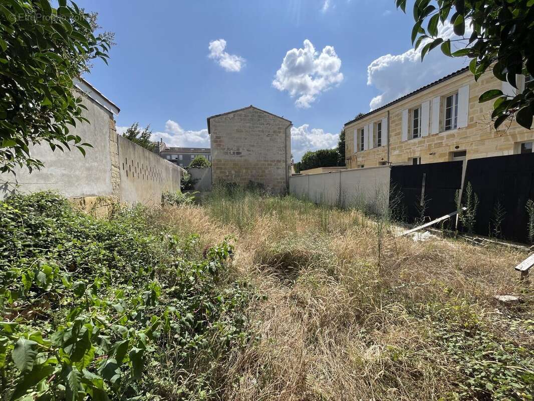 Appartement 500 m² à Bordeaux  - photo 2