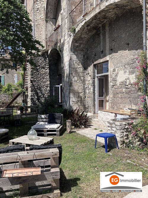 Maison à VIVIERS