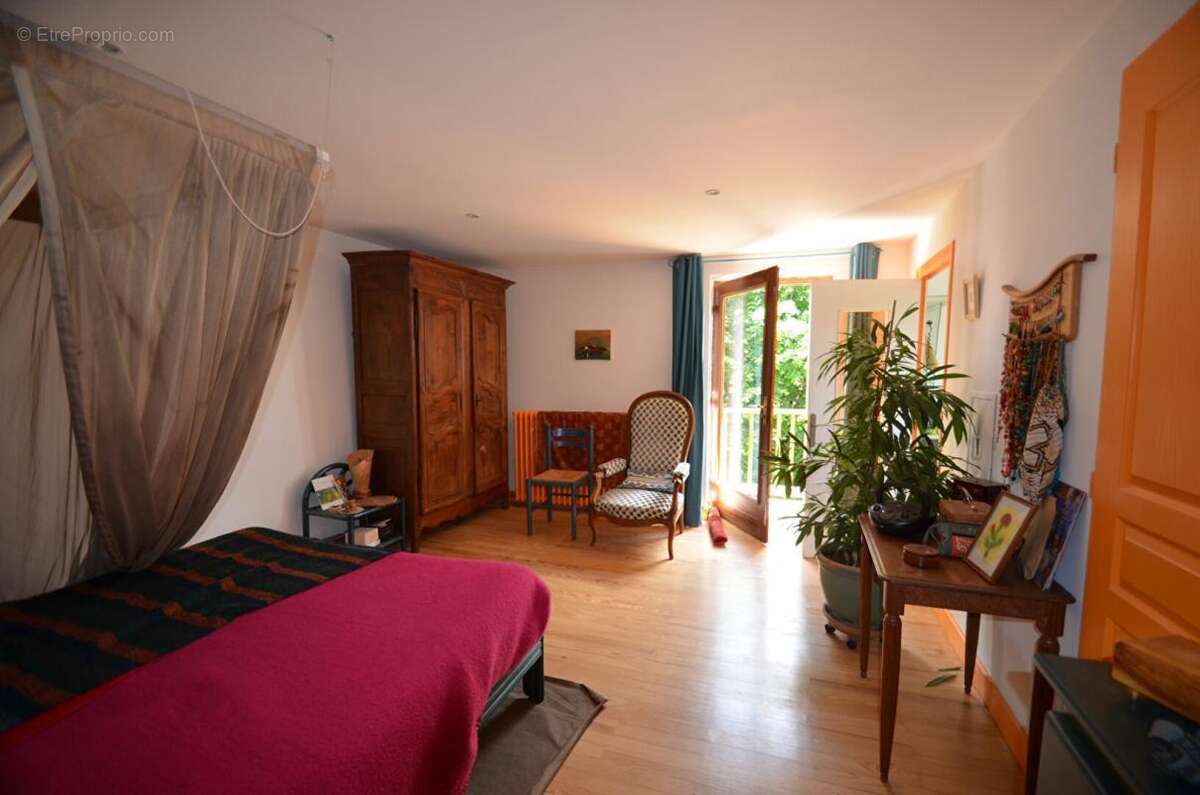Maison à LENTILLY