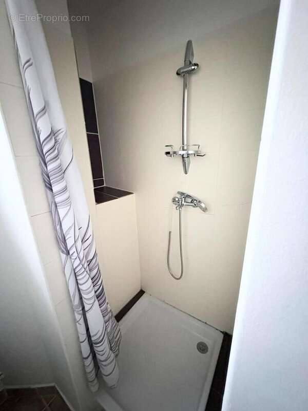 Photo 6 - Appartement à LES PAVILLONS-SOUS-BOIS