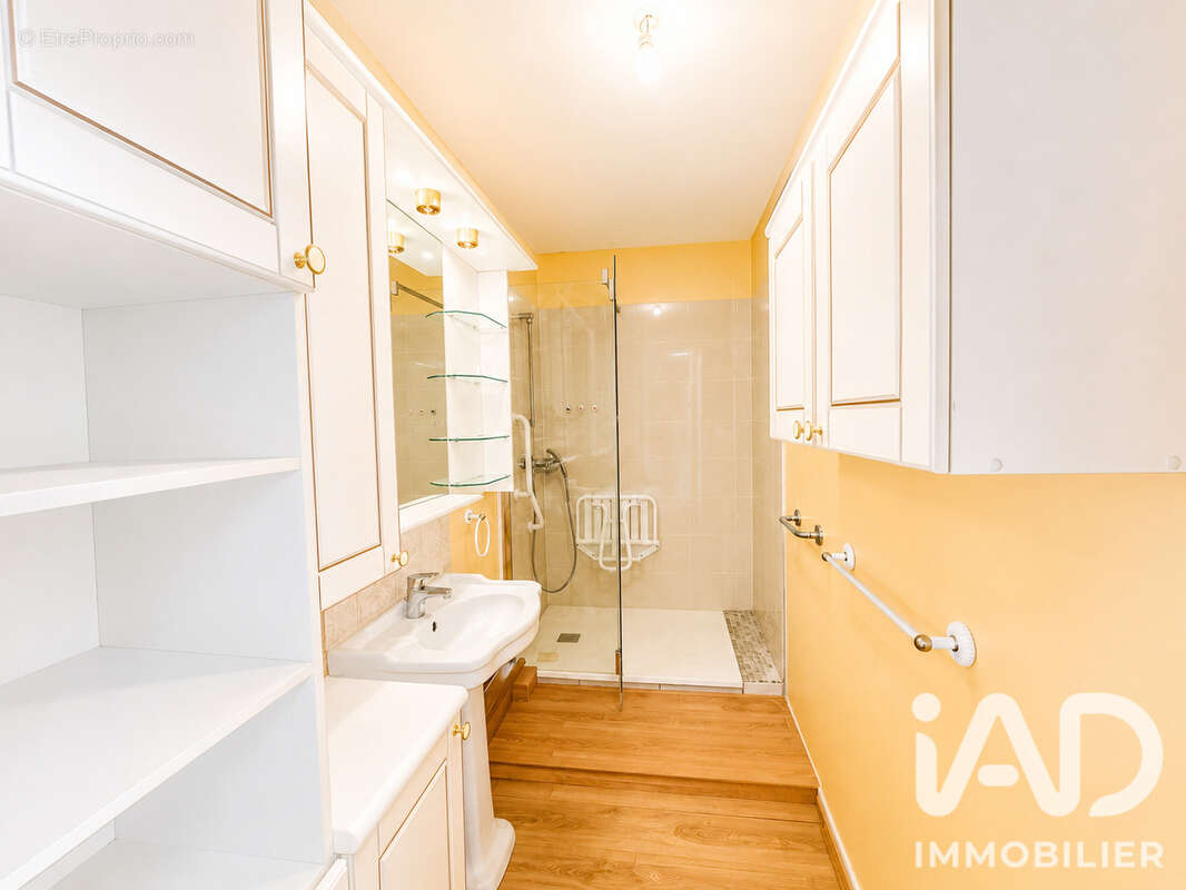 Appartement 67 m² à Vierzon  - photo 7