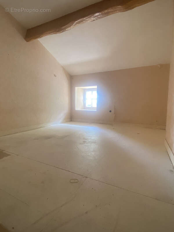 Maison 2 chambres 63 m2 garage dependance - photo 11