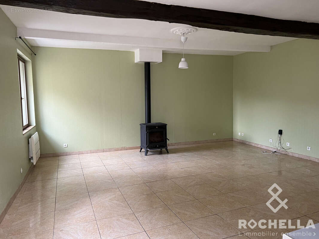 Maison 116 m² à La Vergne  - photo 5