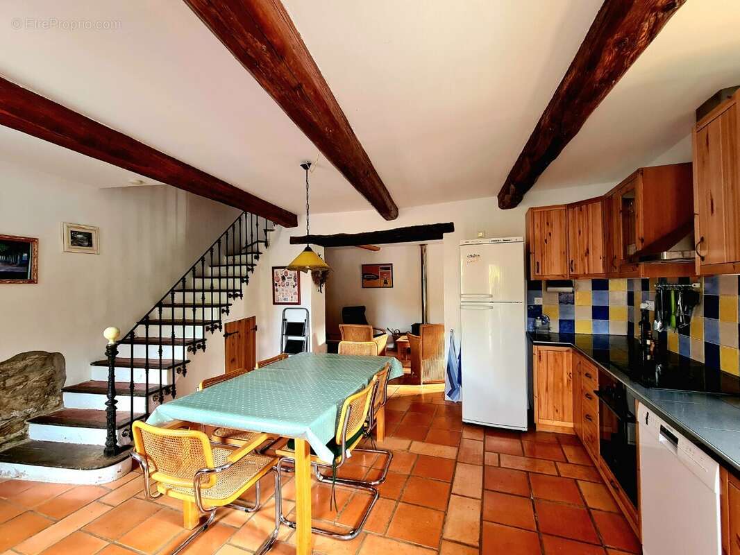 Maison à CAUSSES-ET-VEYRAN