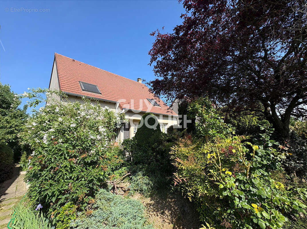 Maison à SAINT-MICHEL-SUR-ORGE