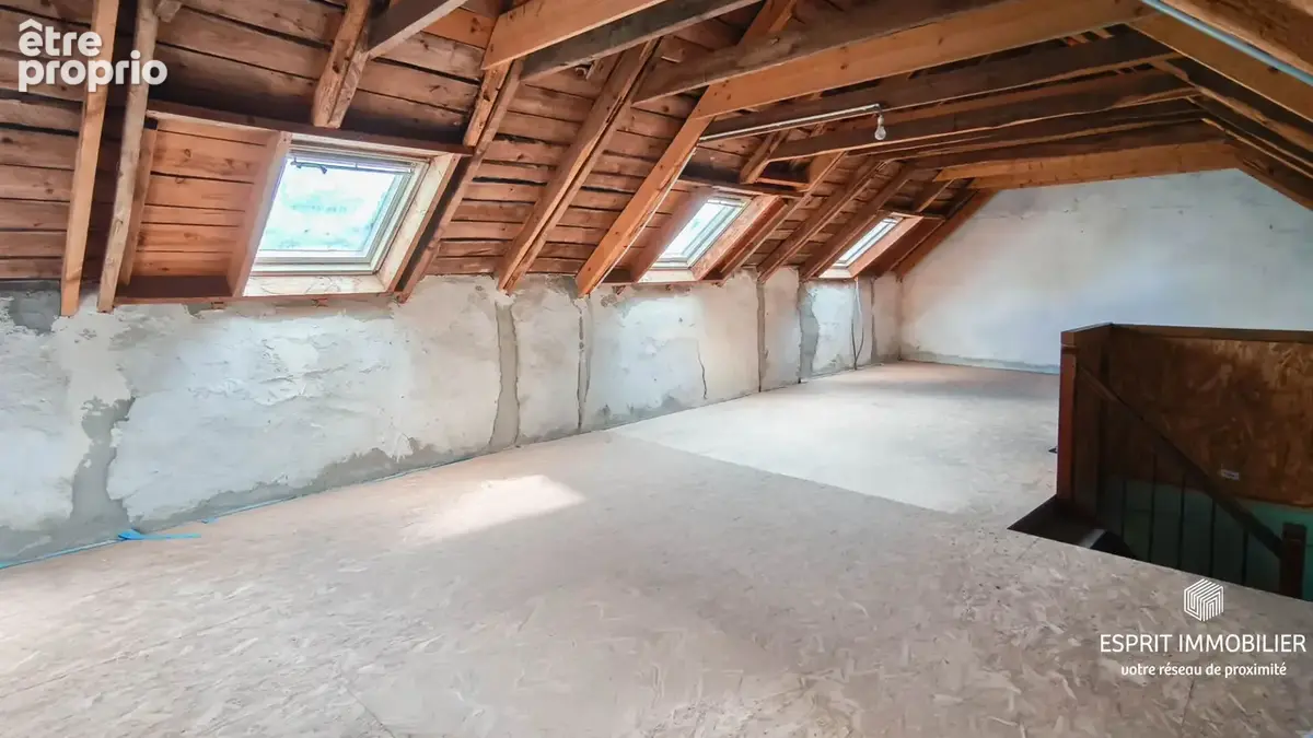 Trégunc - Maison en pierre à rénover avec dépendance - photo 10