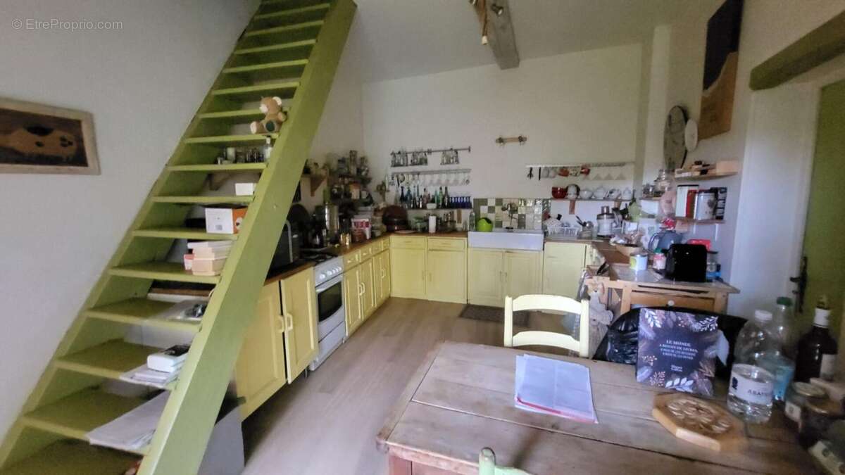 Maison à SAINT-JEAN-D&#039;ESTISSAC