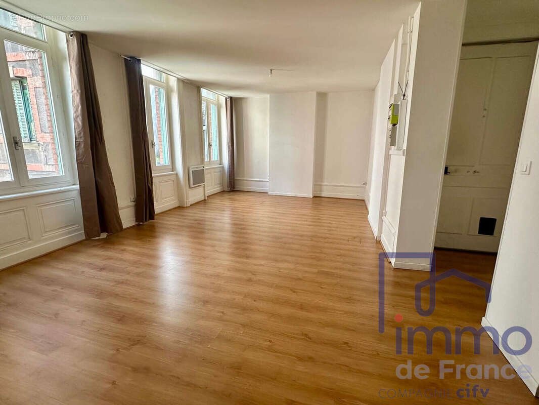 Appartement à SAINT-ETIENNE