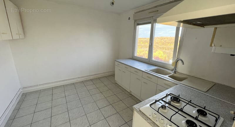 Appartement à AUBOUE