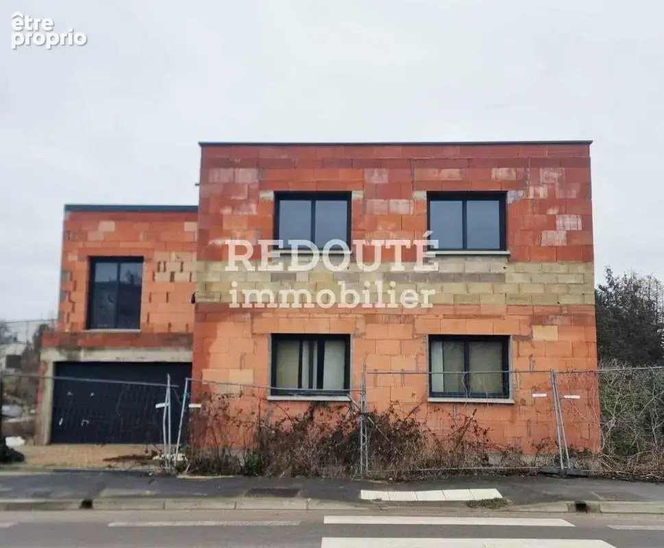 REIMS maison de 244 m² 6 chambres, garage, sous-sol, jardin - photo 3