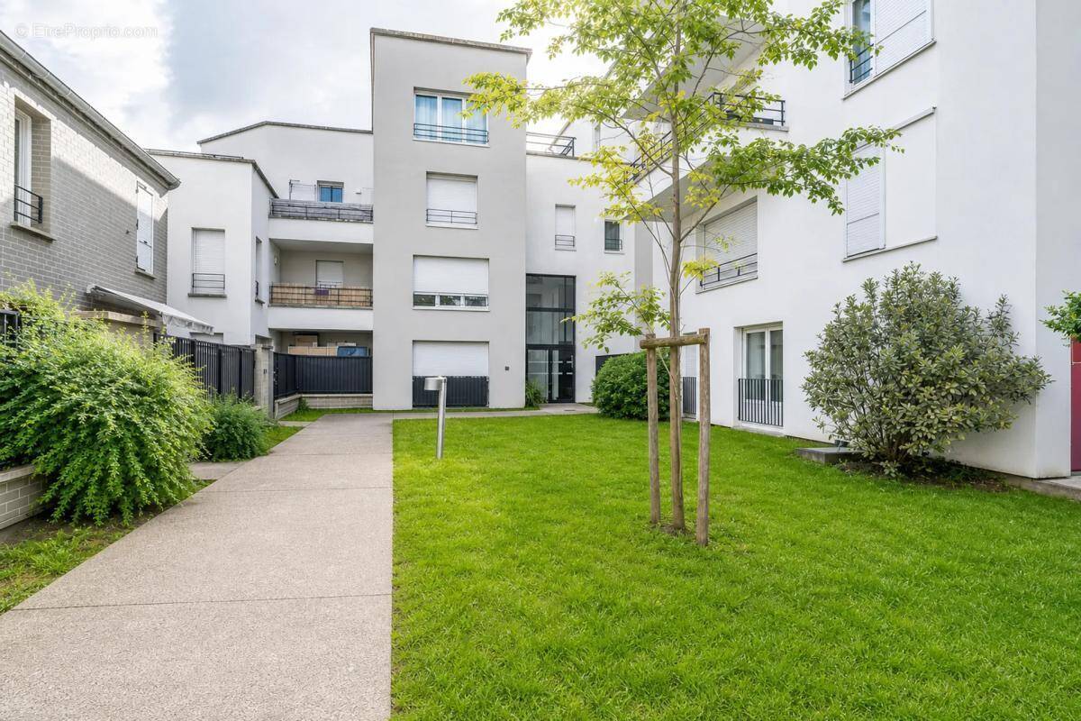 Appartement à STAINS