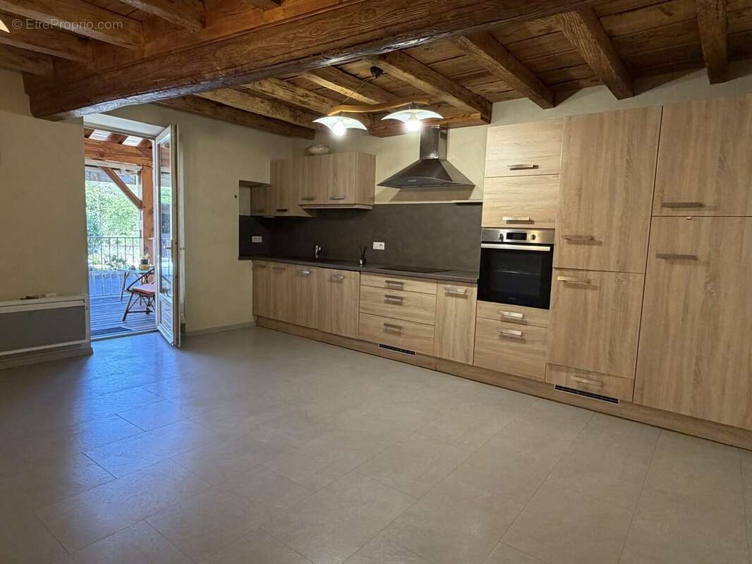 Appartement à QUINCIE-EN-BEAUJOLAIS