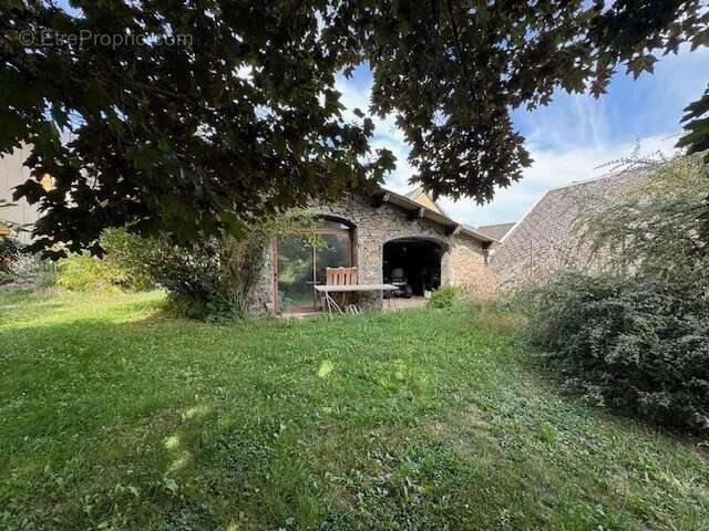 Maison à LA MOTTE-D&#039;AVEILLANS