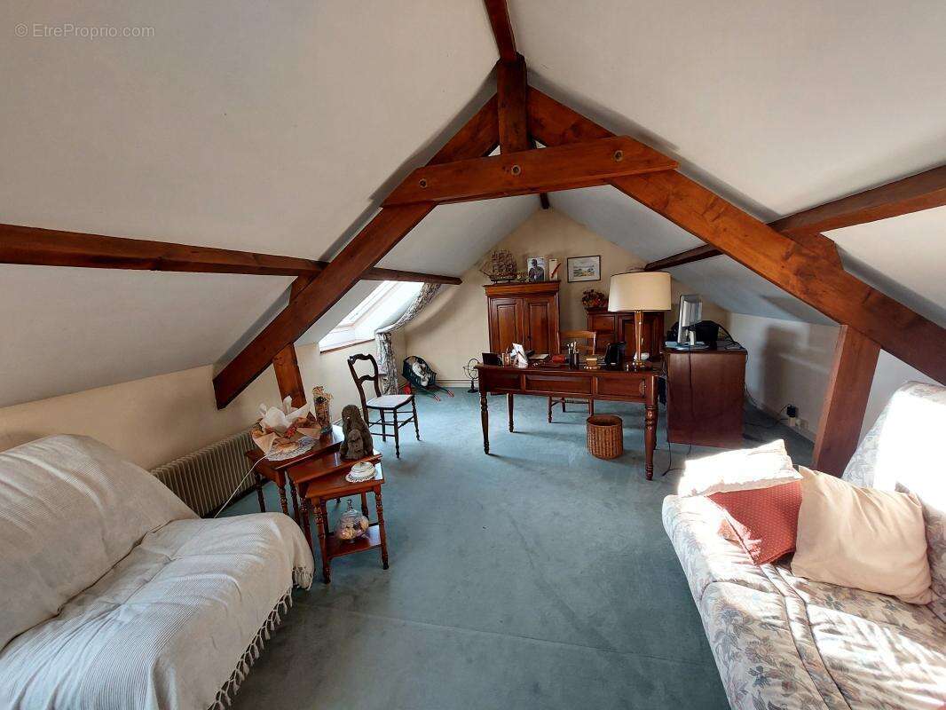 Maison à LES BAUX-SAINTE-CROIX