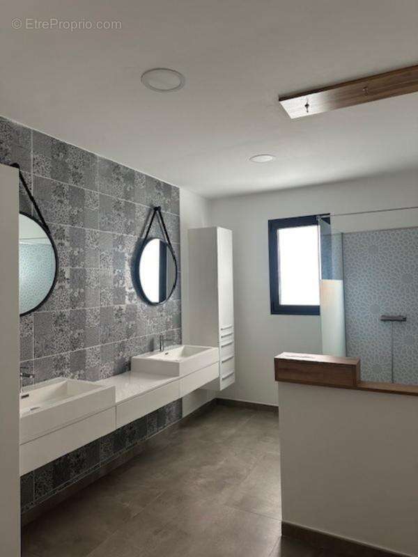 Investissement locatif à forte rentabilité - maison recente t5 à la rivière st-louis - photo 6
