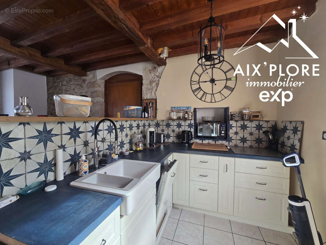 Maison 156 m² à Yenne  - photo 3