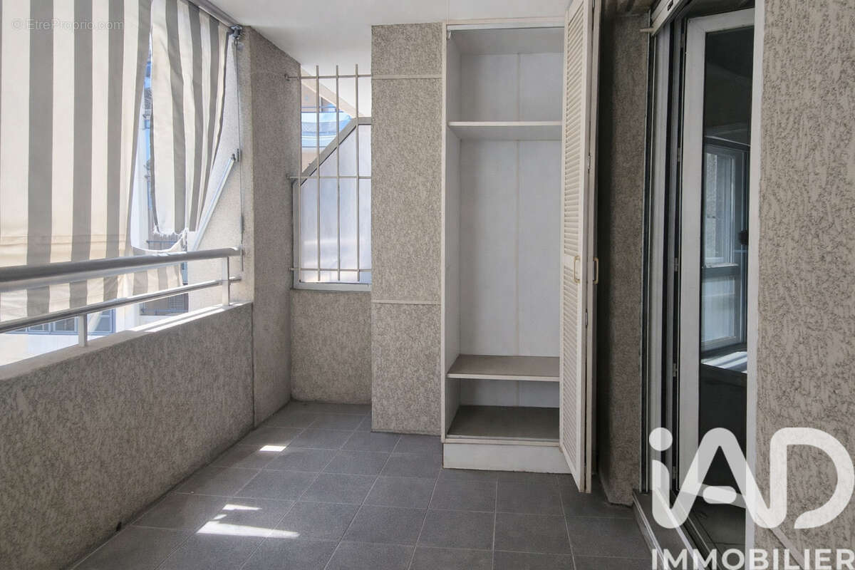 Photo 8 - Appartement à MARSEILLE-8E