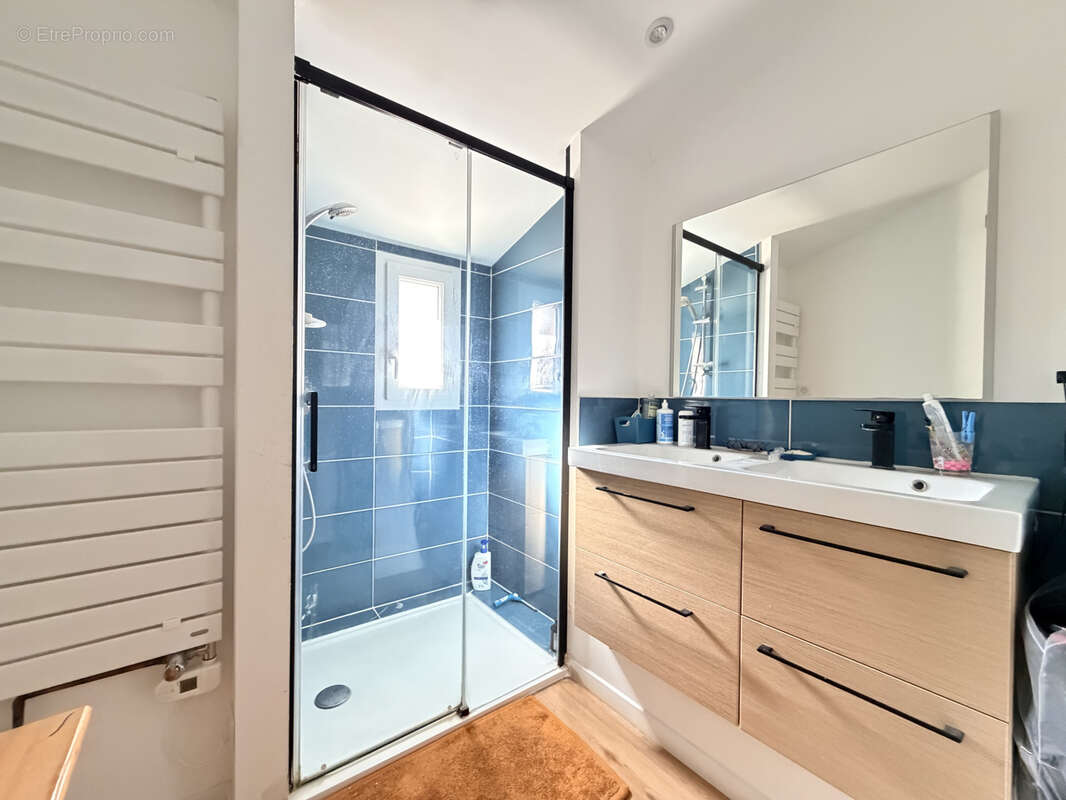 Maison à SAINT-GEORGES-LES-BAILLARGEAUX