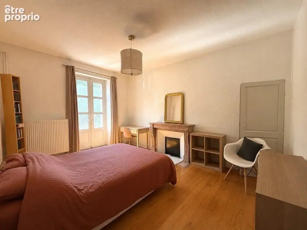 DIJON Wilson/Centre-ville  Appartement de charme 2 chambres + bureau indépendant - photo 3