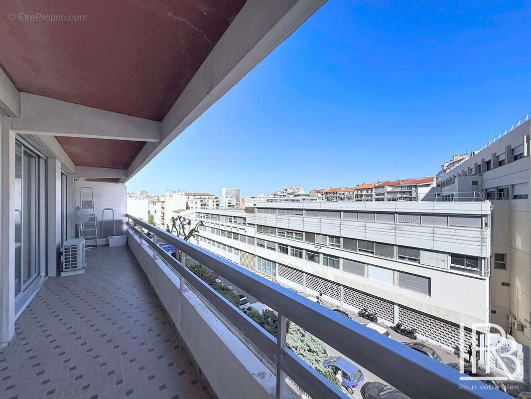 Appartement à MARSEILLE-7E
