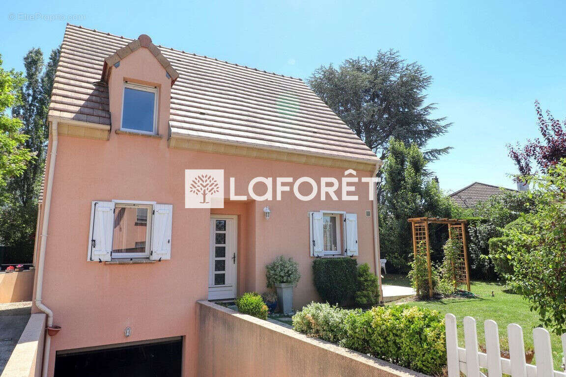 Maison à CONFLANS-SAINTE-HONORINE