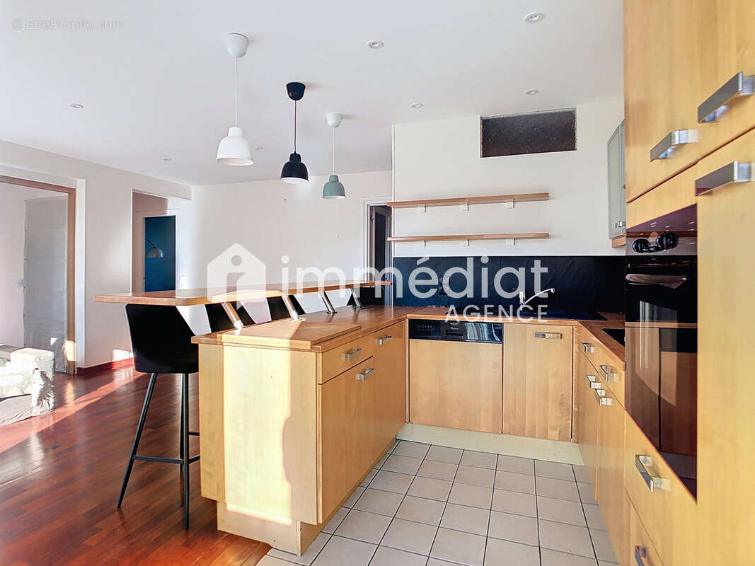 Appartement à RUEIL-MALMAISON
