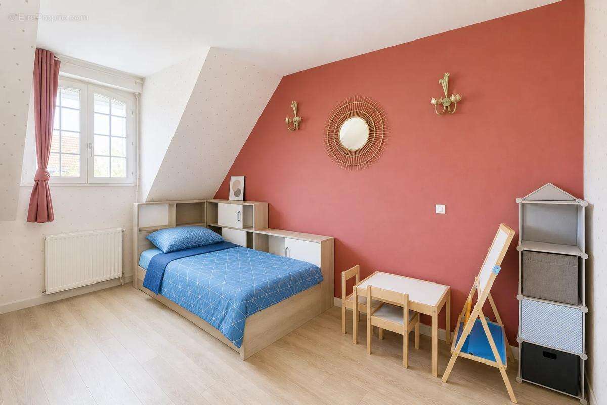 Maison à BEAUCHAMP