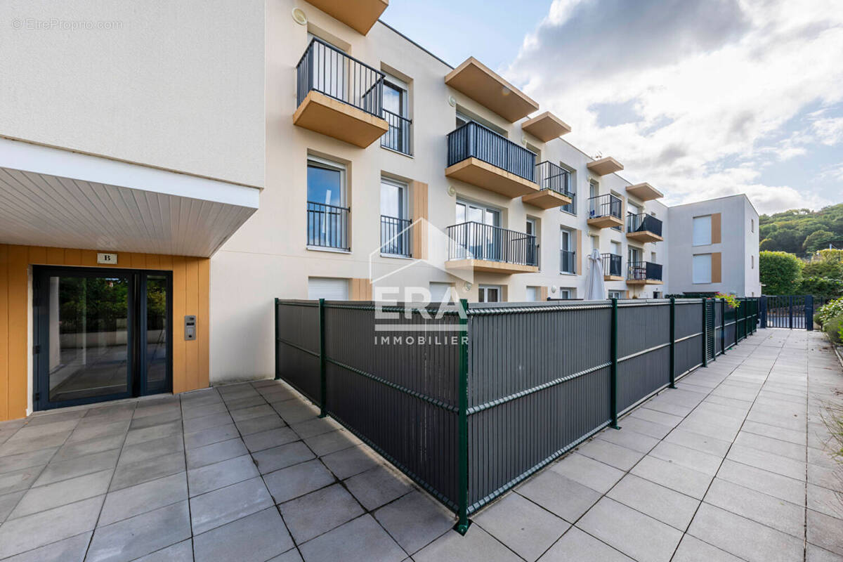 Appartement à BALLANCOURT-SUR-ESSONNE