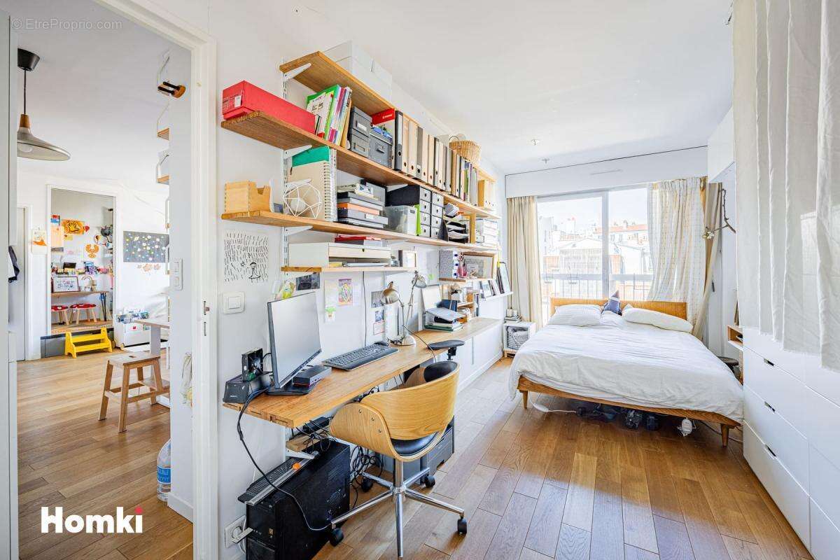 Appartement à PARIS-18E