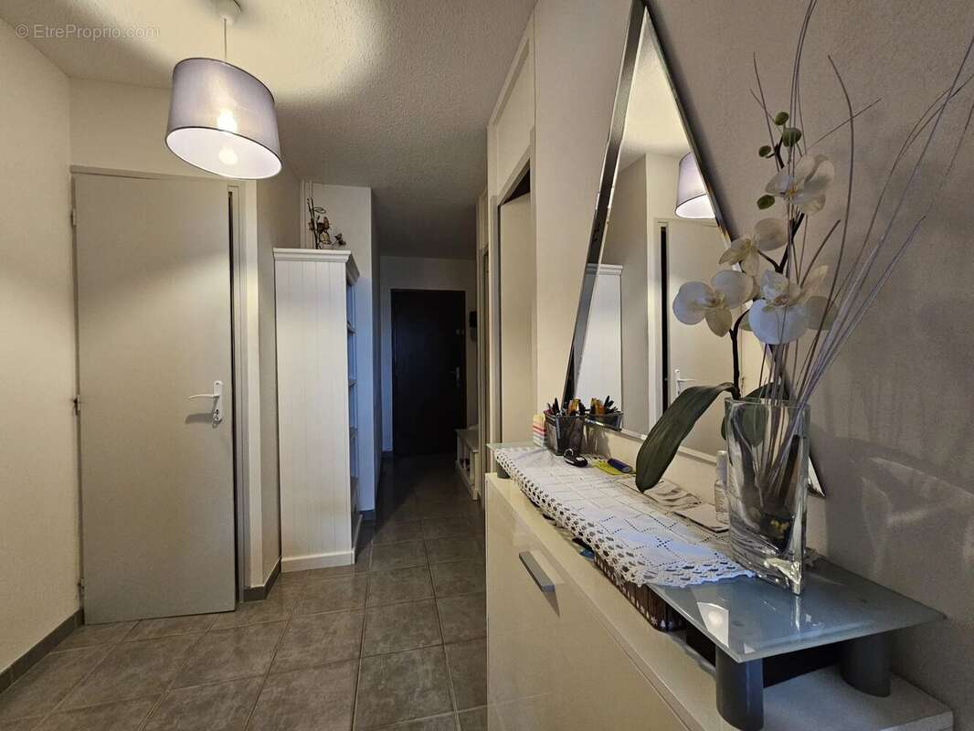 Commerce à SAINT-JEAN-DE-MAURIENNE