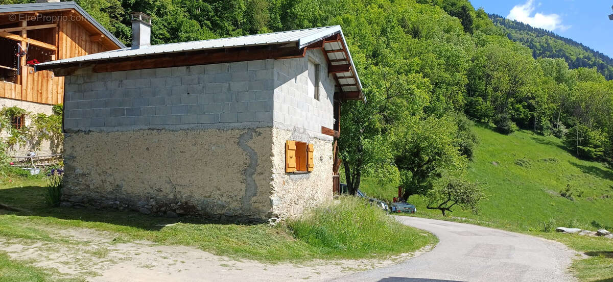 Maison à CEVINS