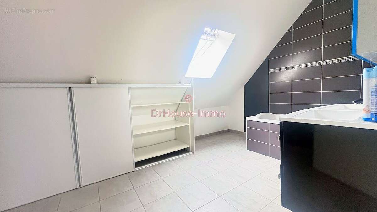 Maison à QUERQUEVILLE