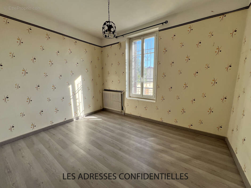Maison à VAULX-EN-VELIN