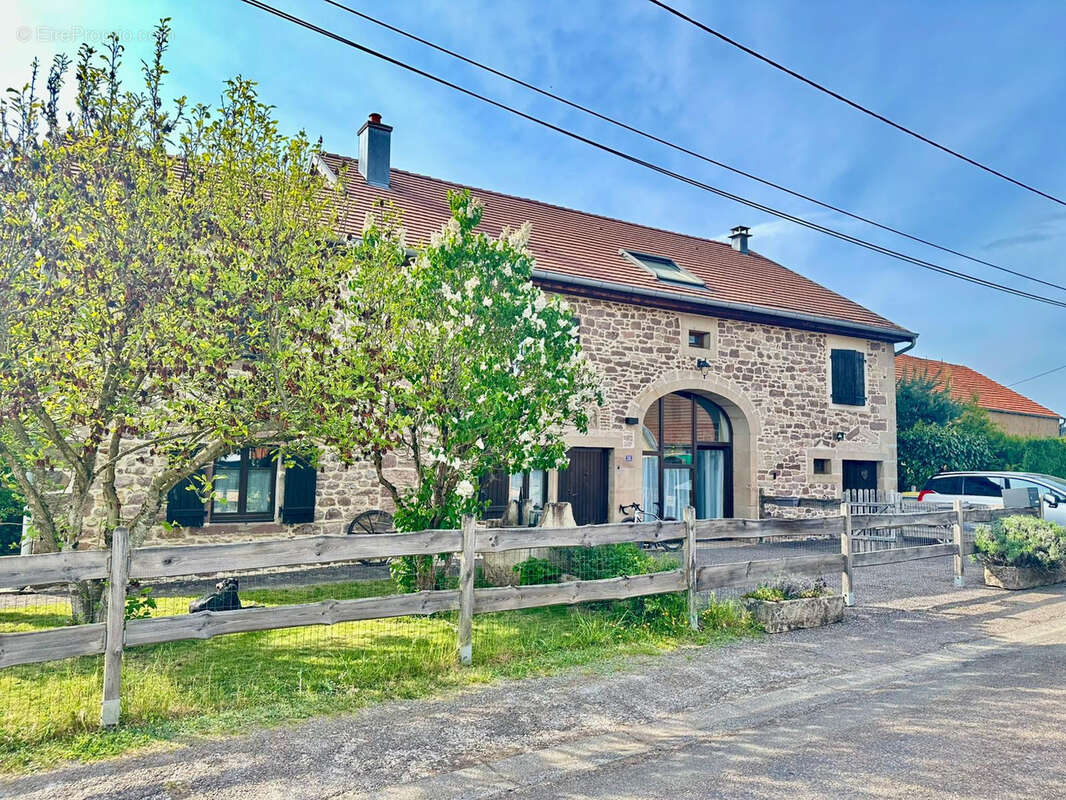 Maison à LURE