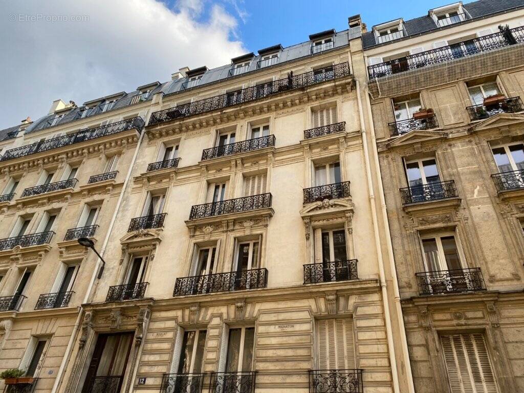 Appartement à PARIS-11E