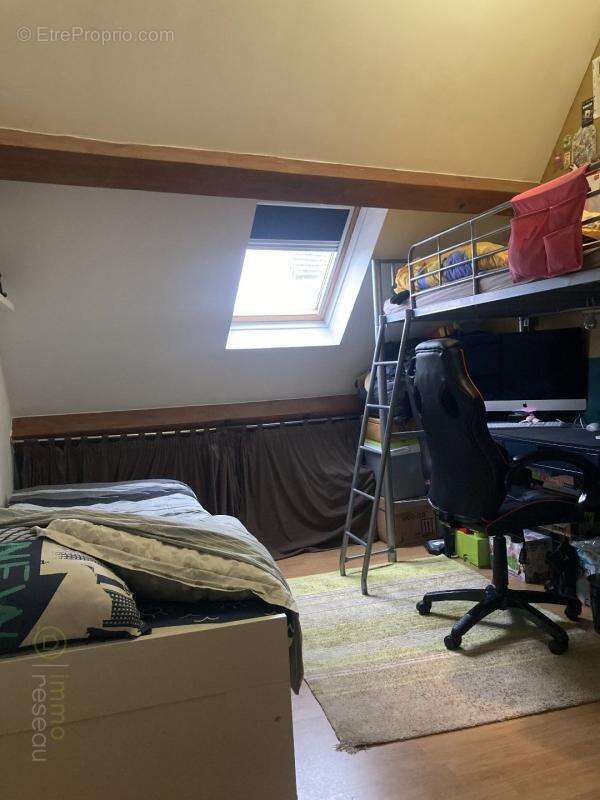 Appartement à LINAS