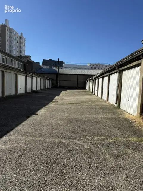 Parking à SAINT-ETIENNE