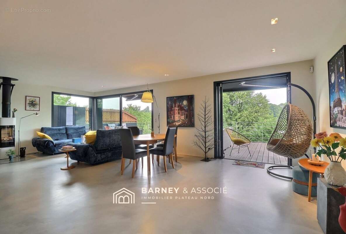 Maison 190 m² à Mont-Saint-Aignan  - photo 3