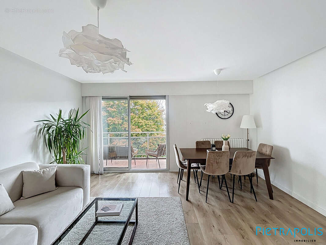 Appartement à SAINT-GENIS-POUILLY