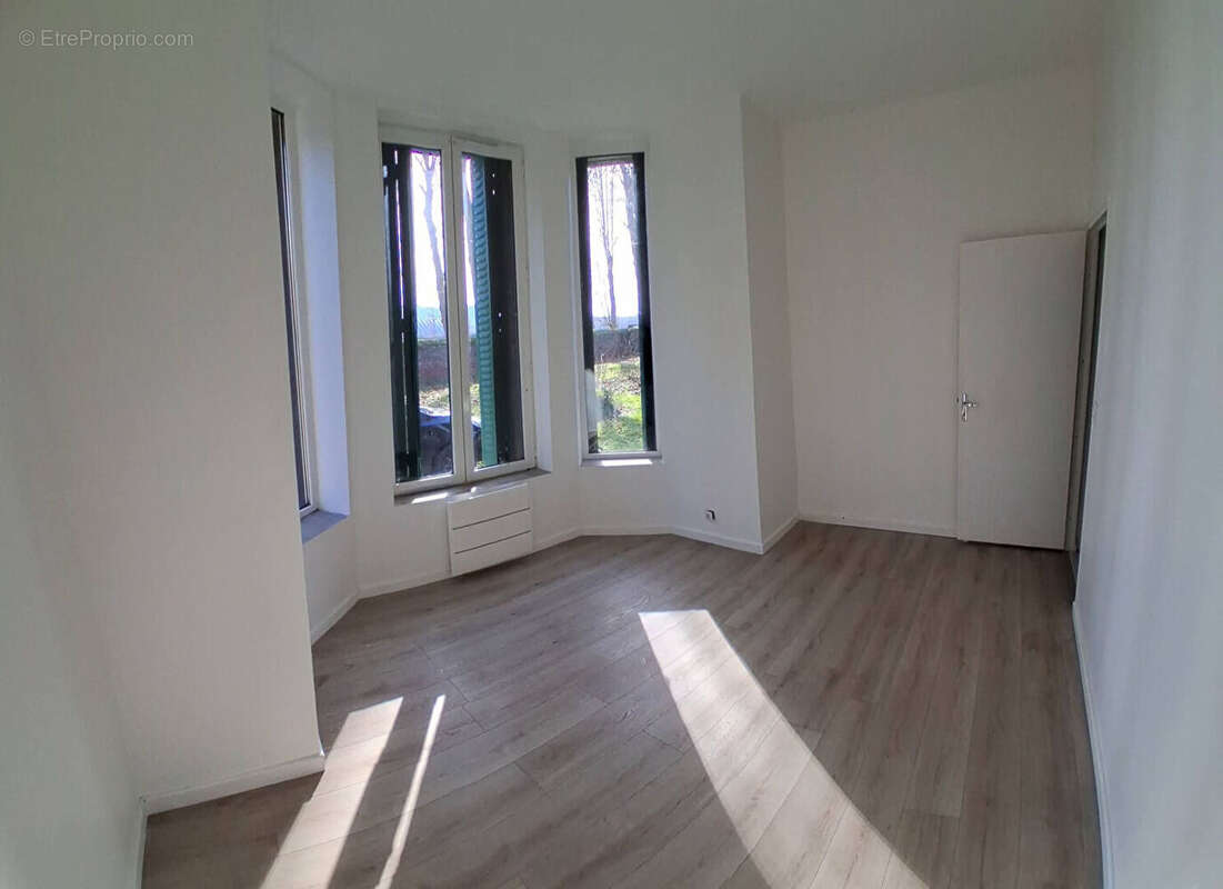Appartement à MAZINGARBE