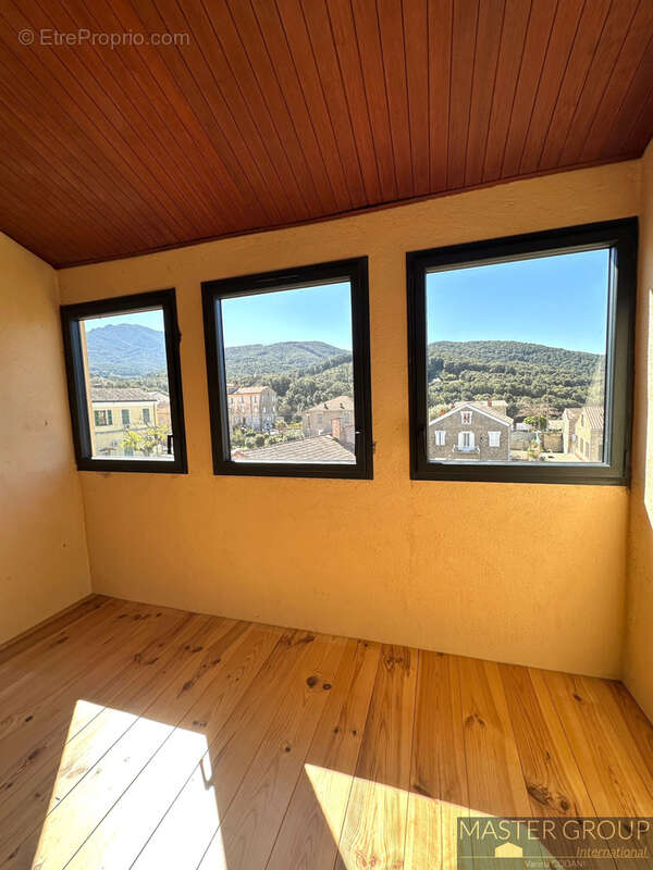 Appartement à CAURO
