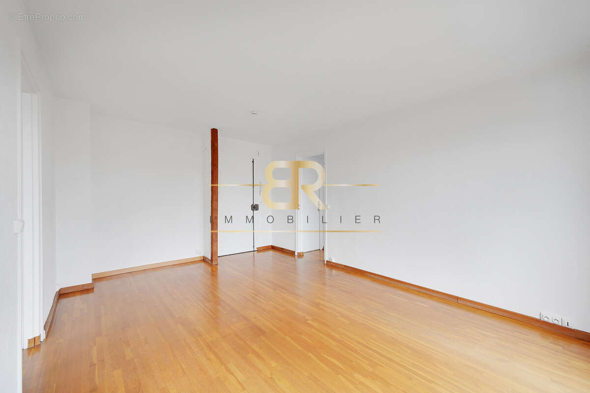 Appartement à LE PERREUX-SUR-MARNE