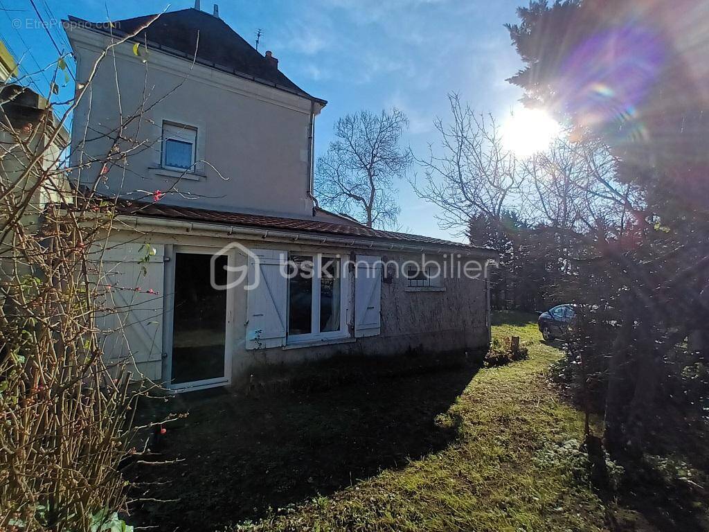 Maison à CHATELLERAULT