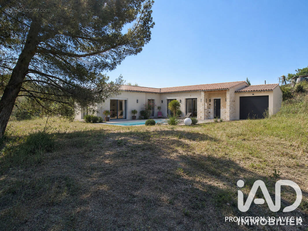 Photo 1 - Terrain à VILLENEUVE-LES-CORBIERES
