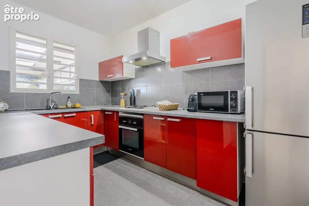 Maison 85 m² à Saint-Paul  - photo 4