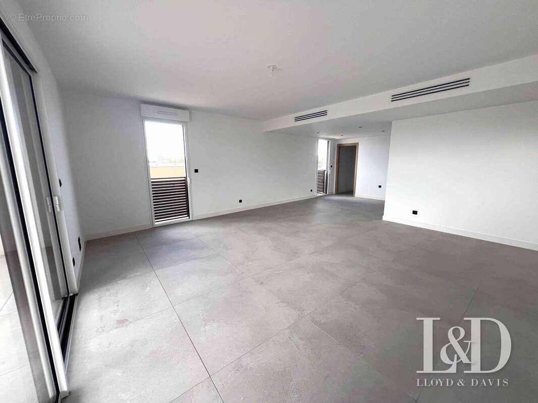 Appartement à CASTRIES